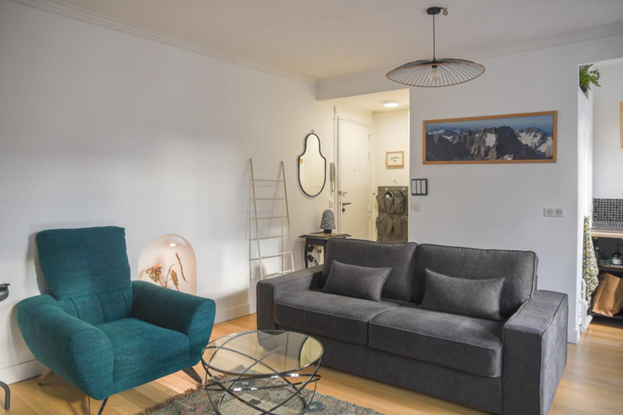 Renovated 31 M Love Cocoon In 14th Apartment